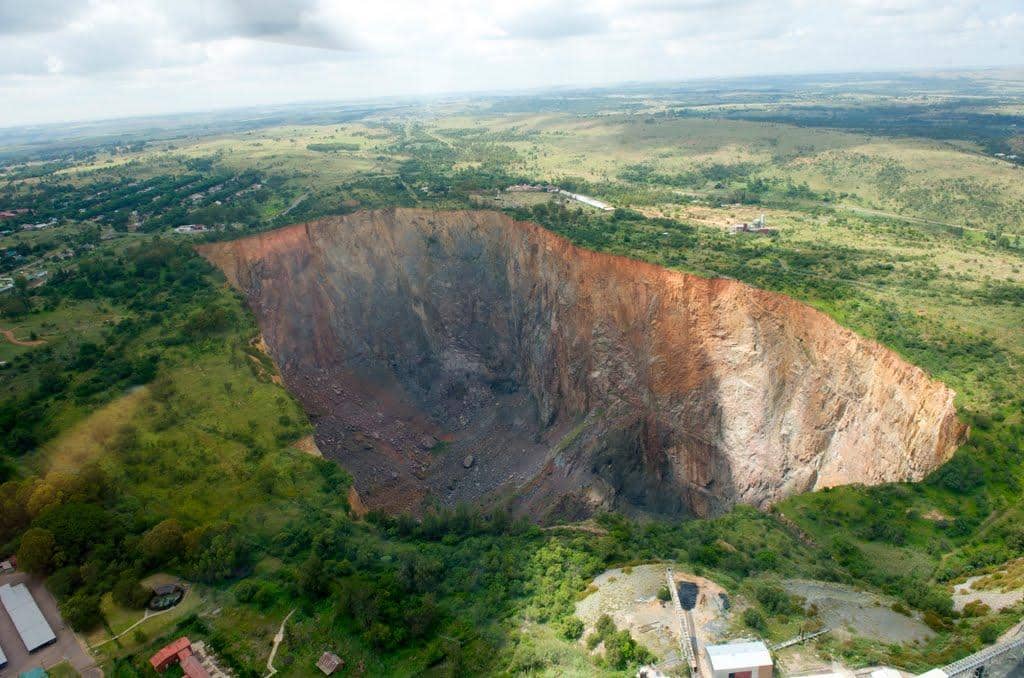 Cullinan Diamond Mine Day Tour From Johannesburg